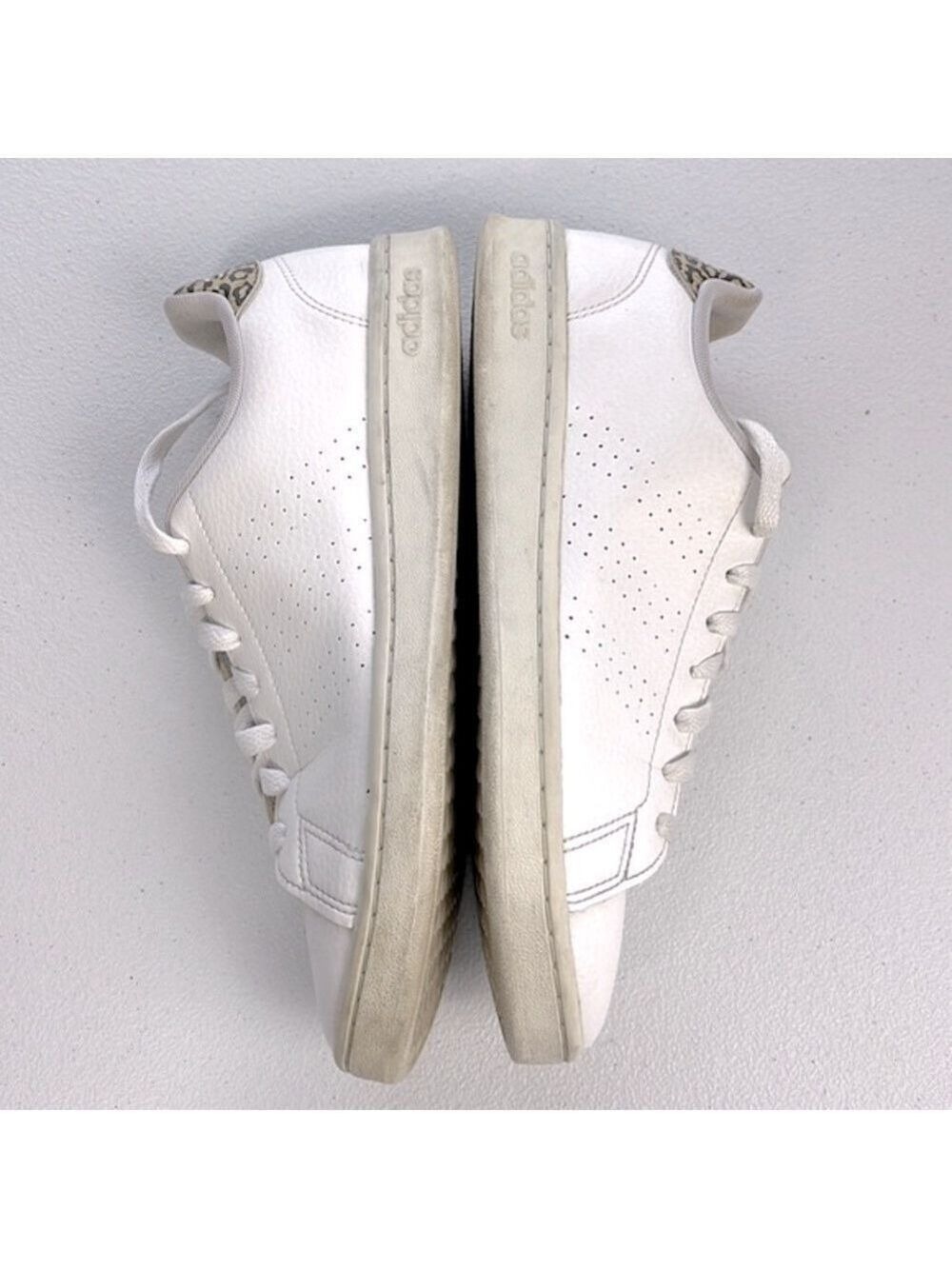 Adidas Advantage Sneakers 9.5 White Leopard Animal Accent Stan Smith Style Shoes - Picture 8 of 10